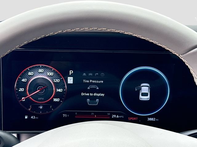 Certified 2025 Hyundai Elantra SEL image 12