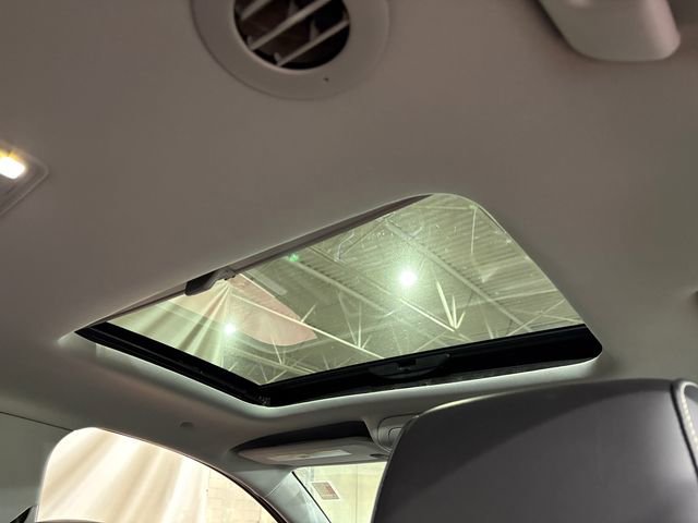 Used 2018 GMC Acadia SLT image 11