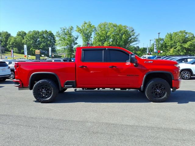 Used 2022 Chevrolet Silverado 2500 LTZ w/ LTZ Plus Package AWD/4WD image 3