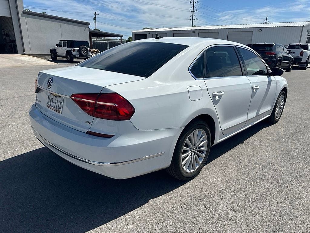 Used 2016 Volkswagen Passat 1.8T SE FWD image 5