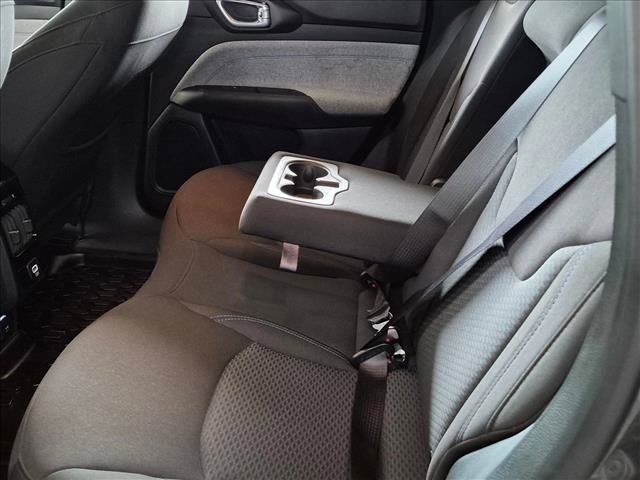 Used 2023 Jeep Compass Sport AWD/4WD image 17