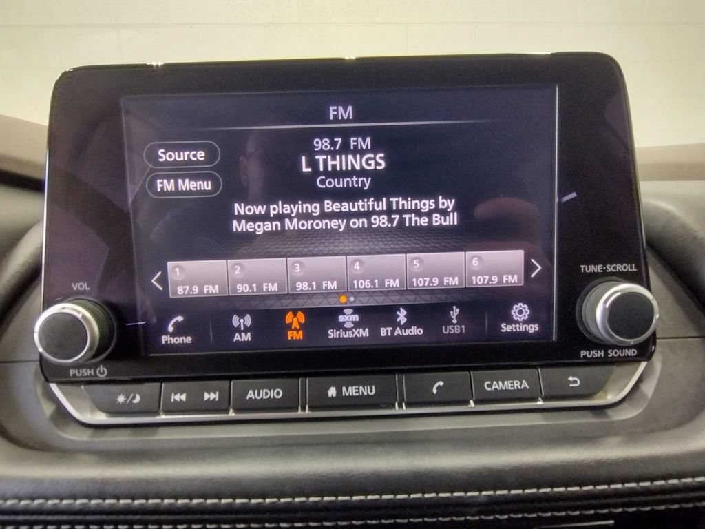 Used 2023 Nissan Rogue S AWD/4WD image 25