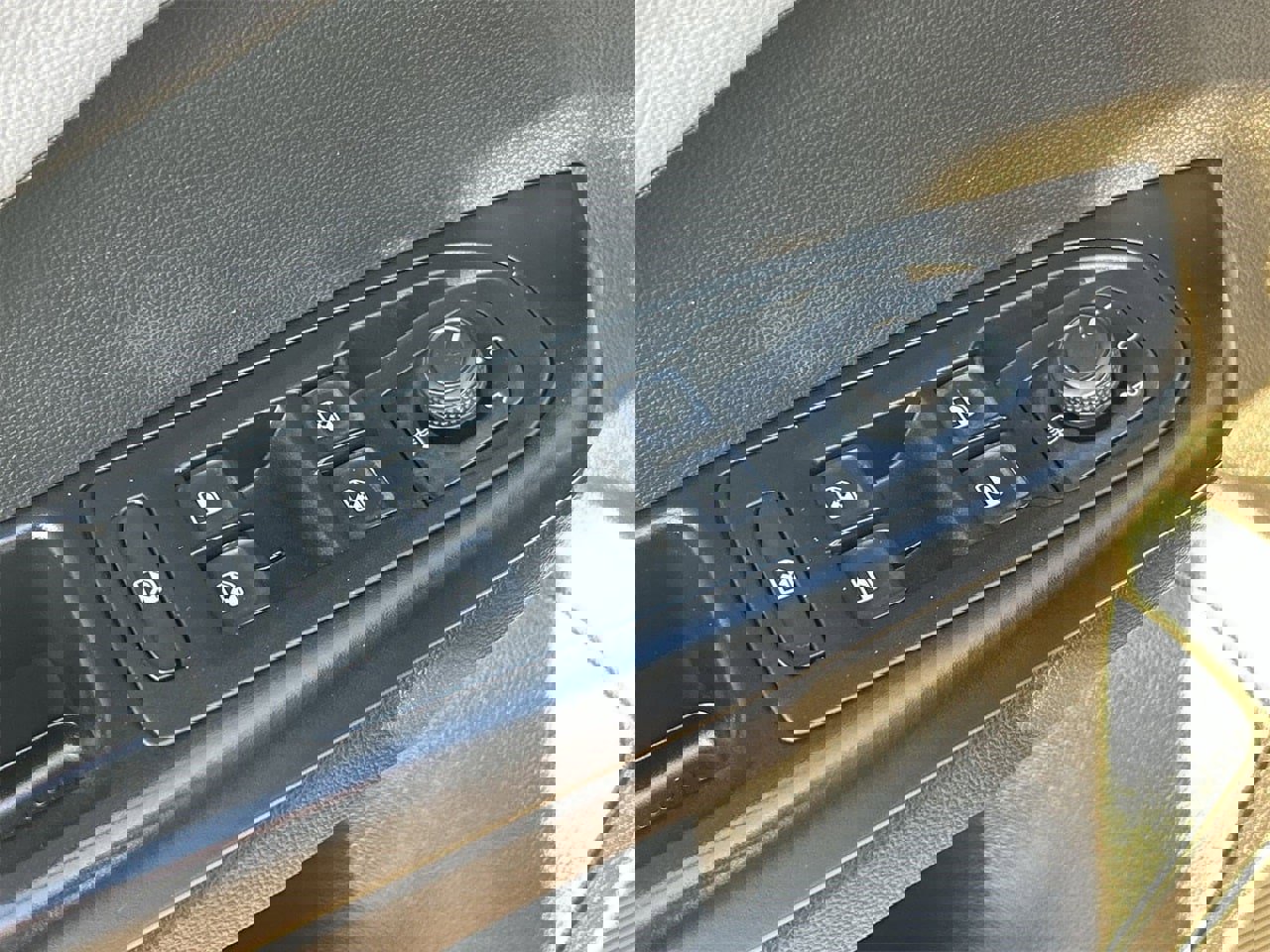 Used 2022 Volkswagen Taos SE image 18