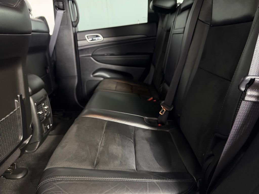 Used 2022 Jeep Grand Cherokee Laredo X image 28