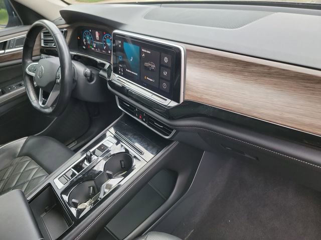 Used 2024 Volkswagen Atlas SEL Premium R-Line image 27