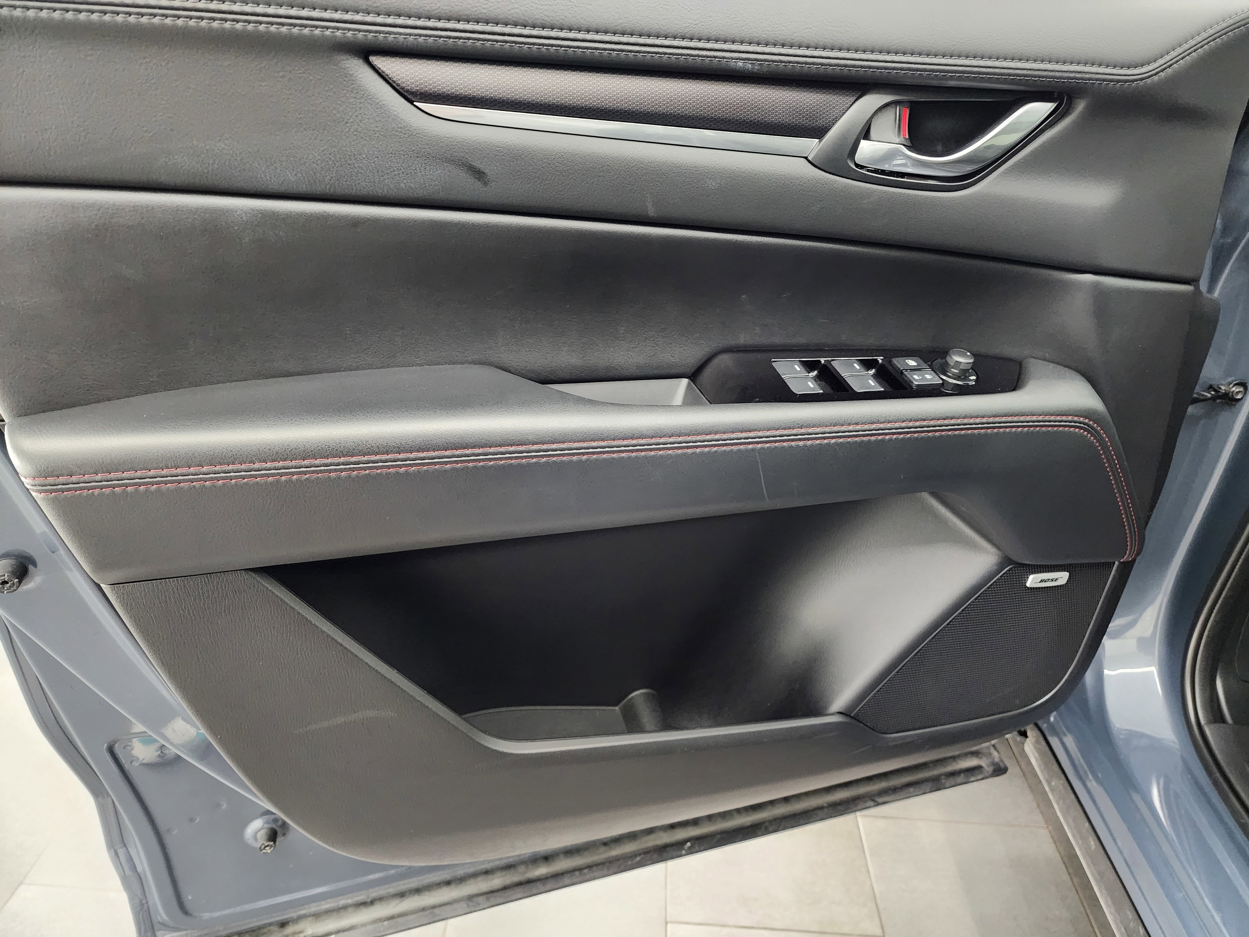 Used 2025 MAZDA CX-5 Carbon Edition image 37