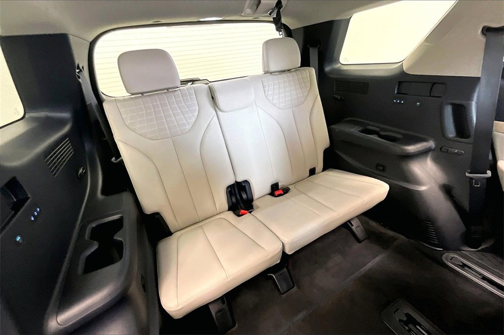 Used 2024 Hyundai Palisade Limited image 29