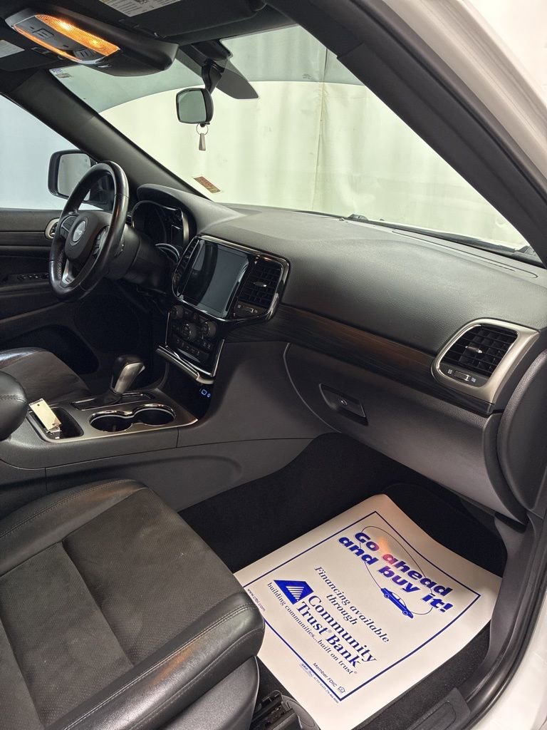 Used 2021 Jeep Grand Cherokee Laredo X image 30