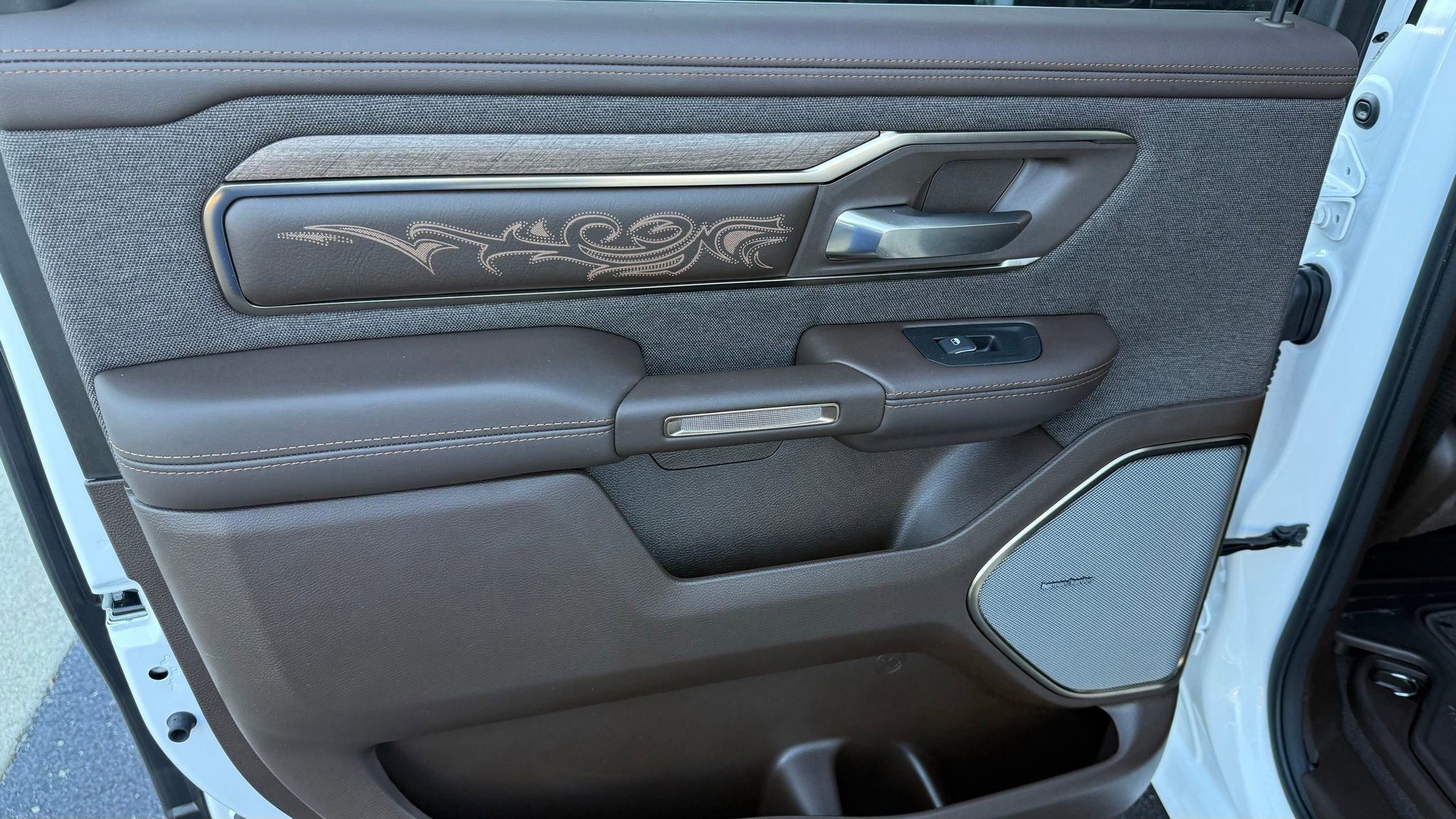 Used 2025 RAM 1500 Limited w/ Bed Utility Group image 39