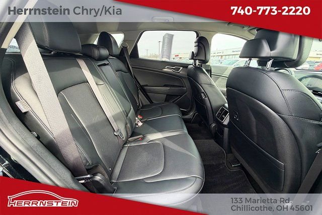 Used 2024 Kia Sportage EX image 16