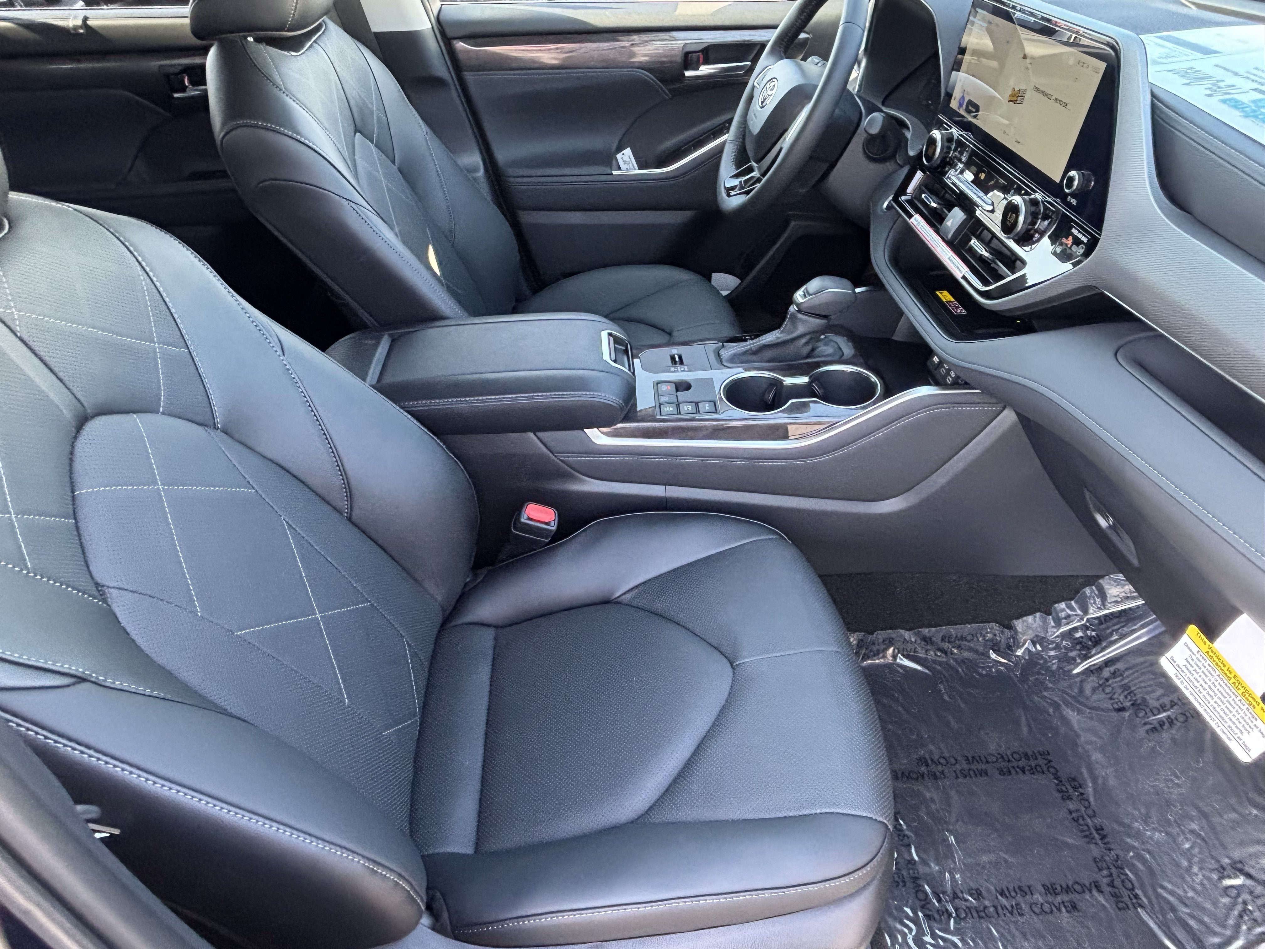 Used 2026 Toyota Highlander Platinum AWD/4WD image 9