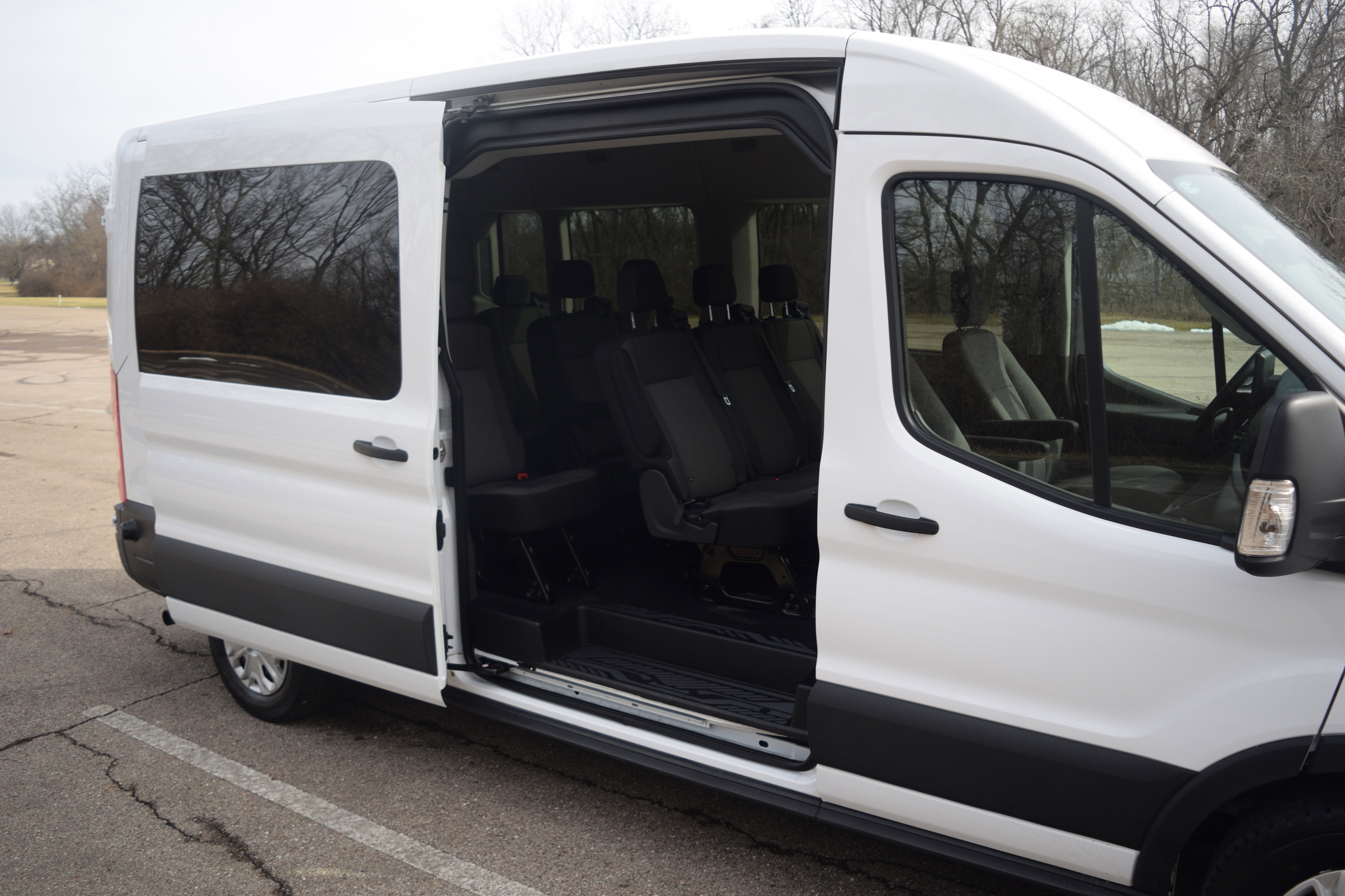Used 2024 Ford Transit 350 XLT image 27