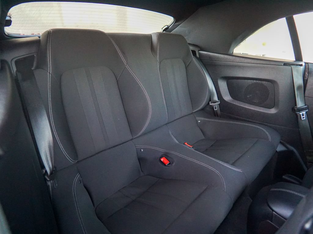Used 2019 Ford Mustang Convertible RWD image 23