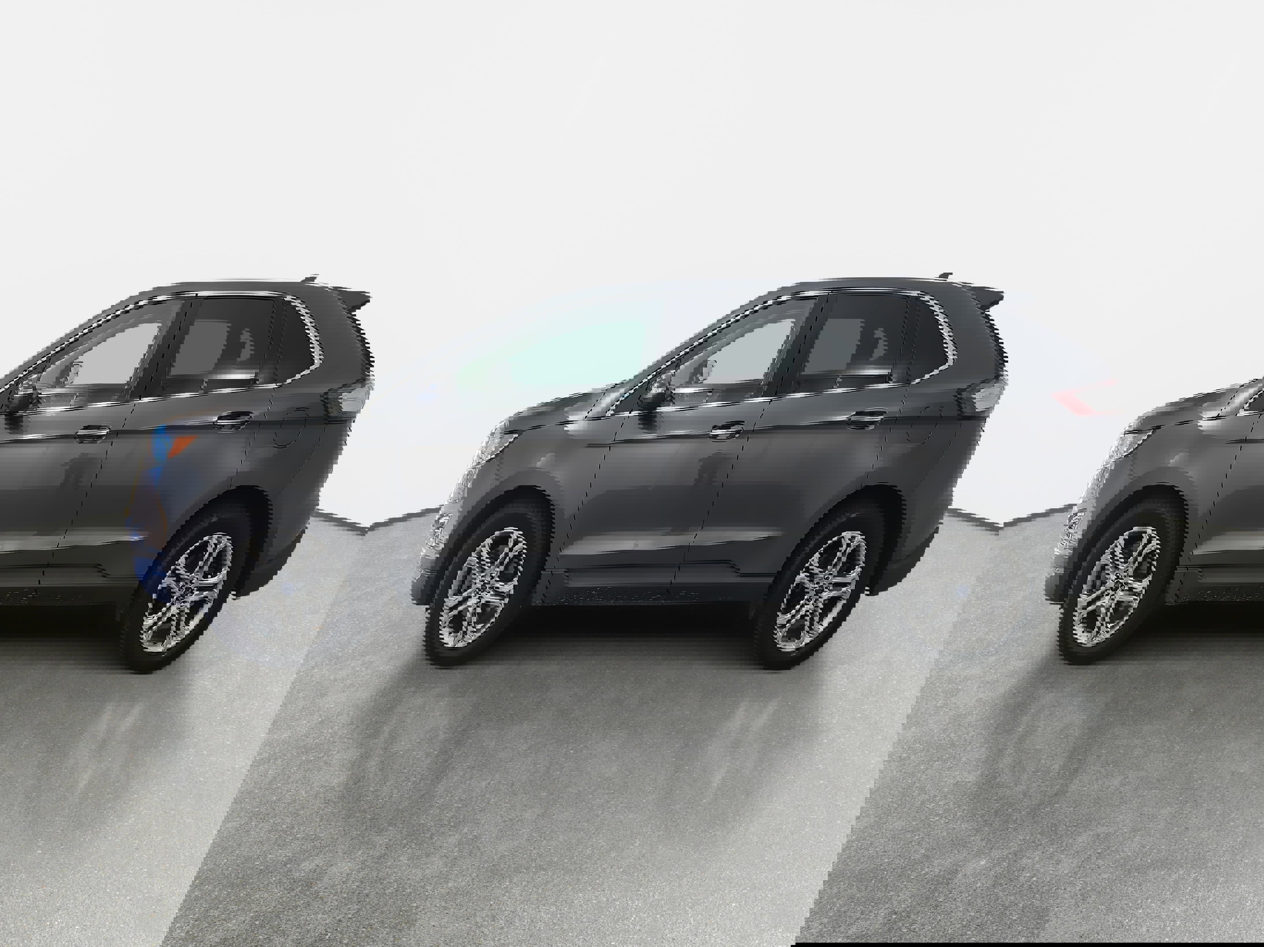 Used 2018 Ford Edge Titanium w/ Equipment Group 301A image 6