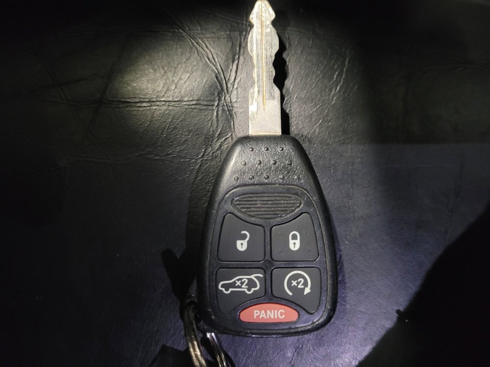 Used 2014 Chrysler 200 Limited image 32