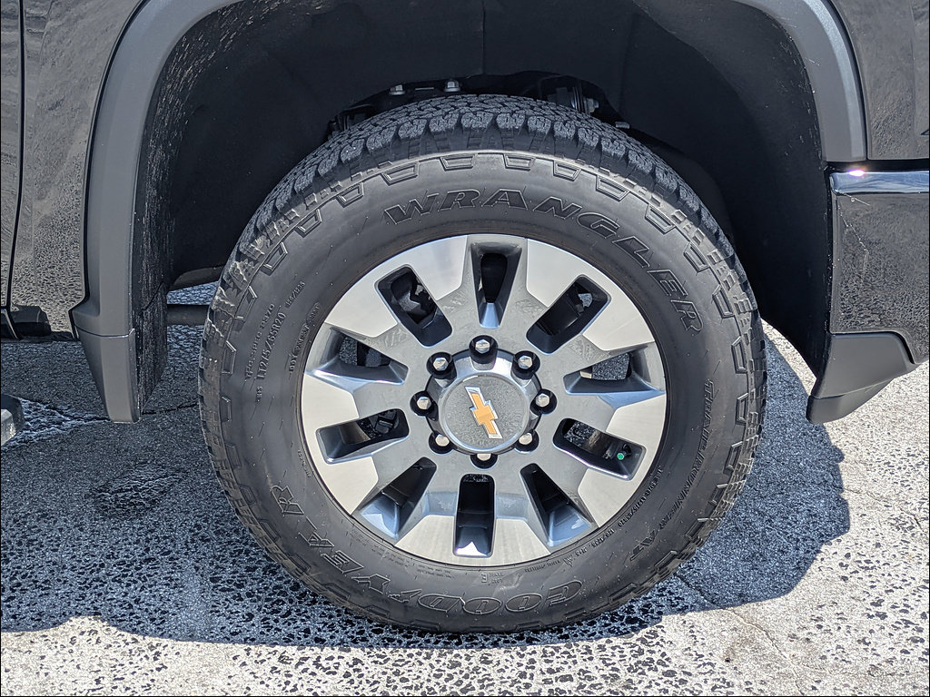 Certified 2024 Chevrolet Silverado 2500 Custom w/ Custom Value Package AWD/4WD image 12