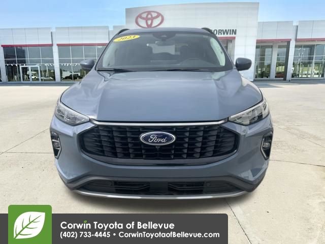 Used 2023 Ford Escape Platinum image 19