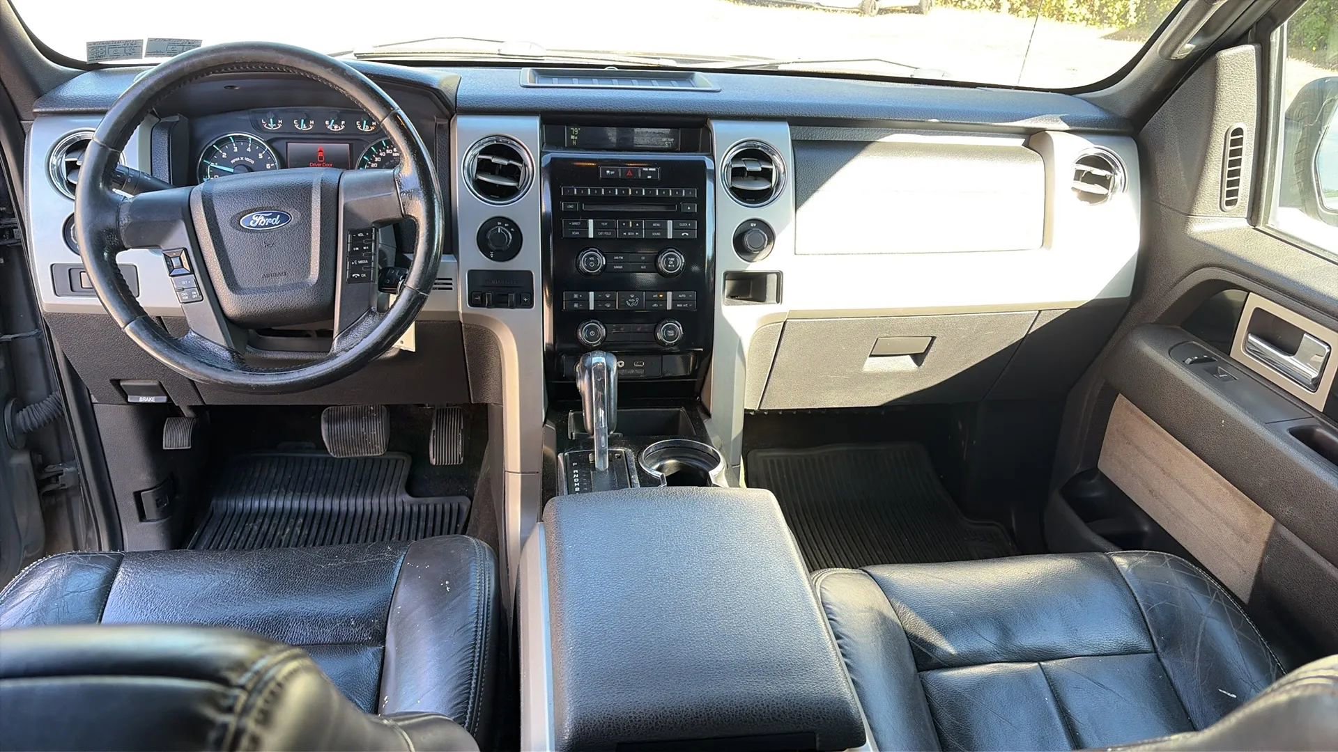 Used 2011 Ford F150 FX4 w/ FX Luxury Pkg image 25