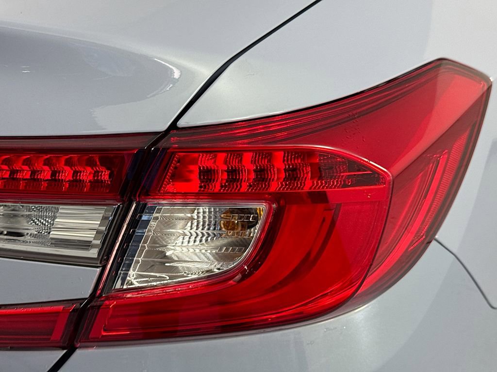 Used 2022 Honda Accord Touring image 34