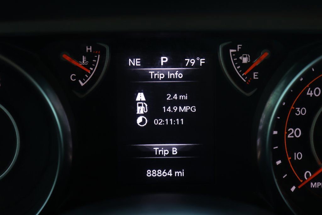 Used 2022 Jeep Gladiator Sport image 18