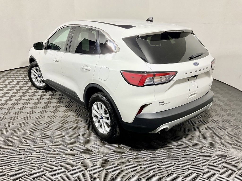 Used 2022 Ford Escape SE image 10