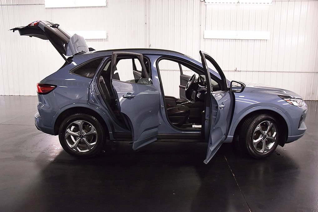 Used 2023 Ford Escape ST-Line w/ Tech Pack #1 AWD/4WD image 33