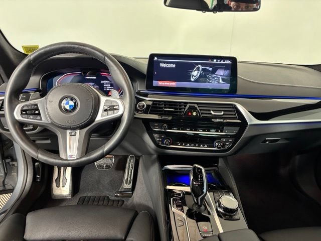 Used 2023 BMW M550i xDrive w/ Executive Package AWD/4WD image 13