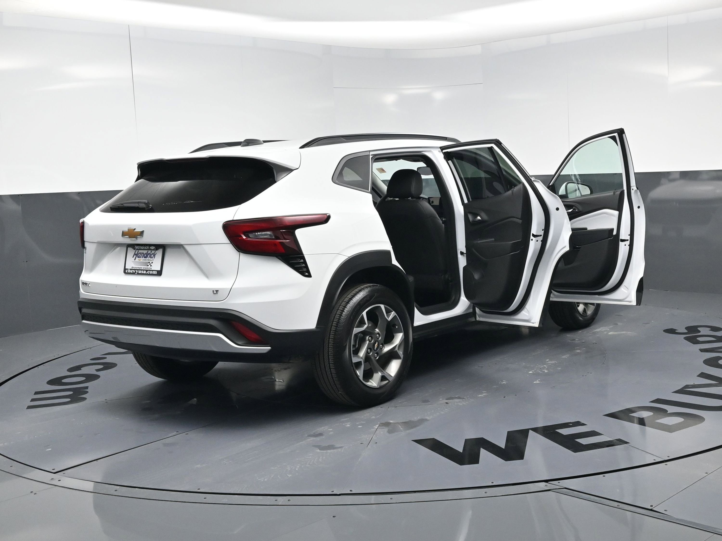 Used 2025 Chevrolet Trax LT w/ Driver Confidence Package image 25