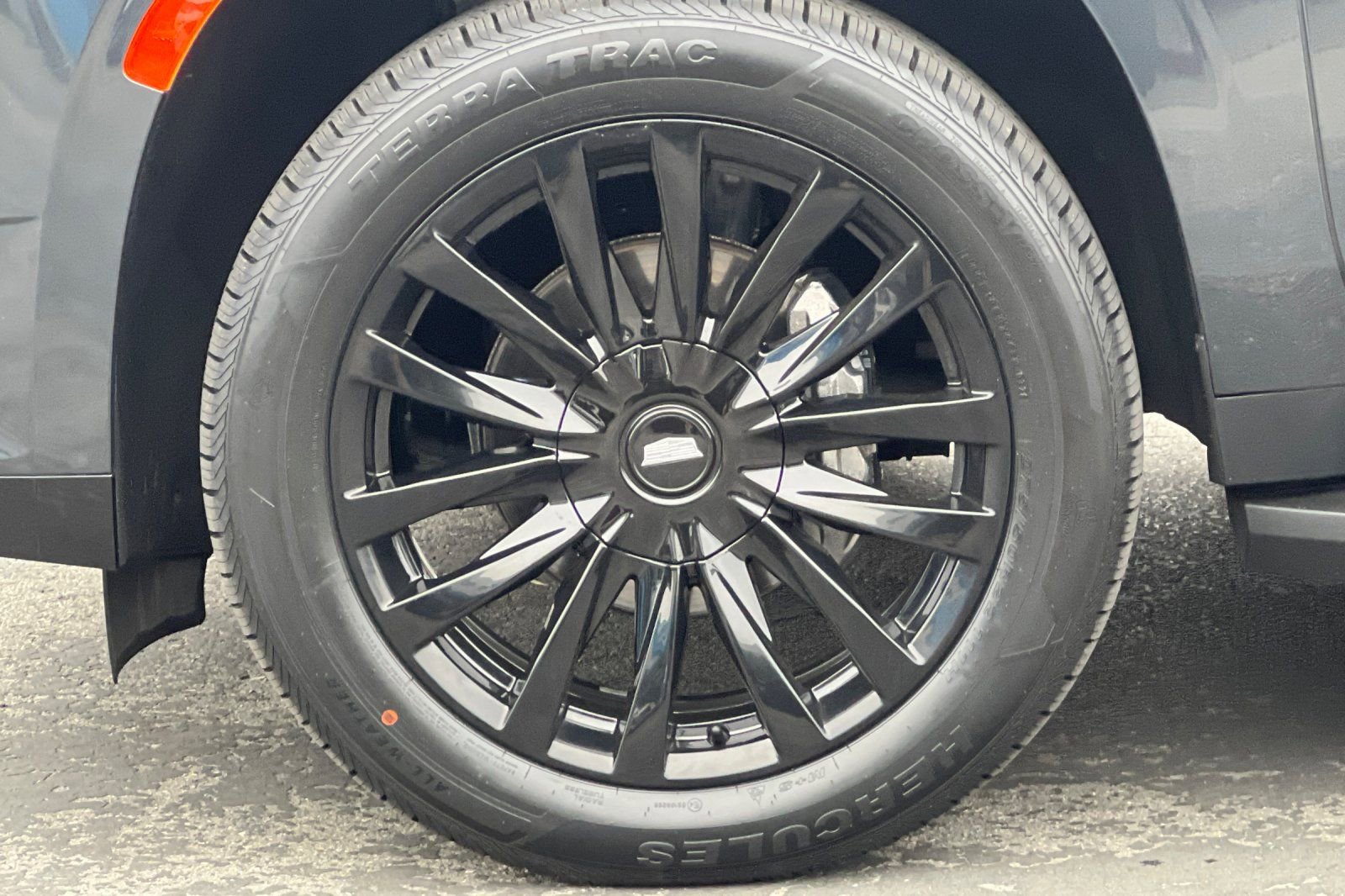 Used 2022 Cadillac Escalade Luxury image 27