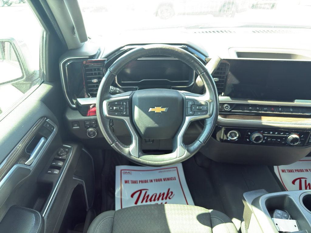 Certified 2022 Chevrolet Silverado 1500 LT AWD/4WD image 11