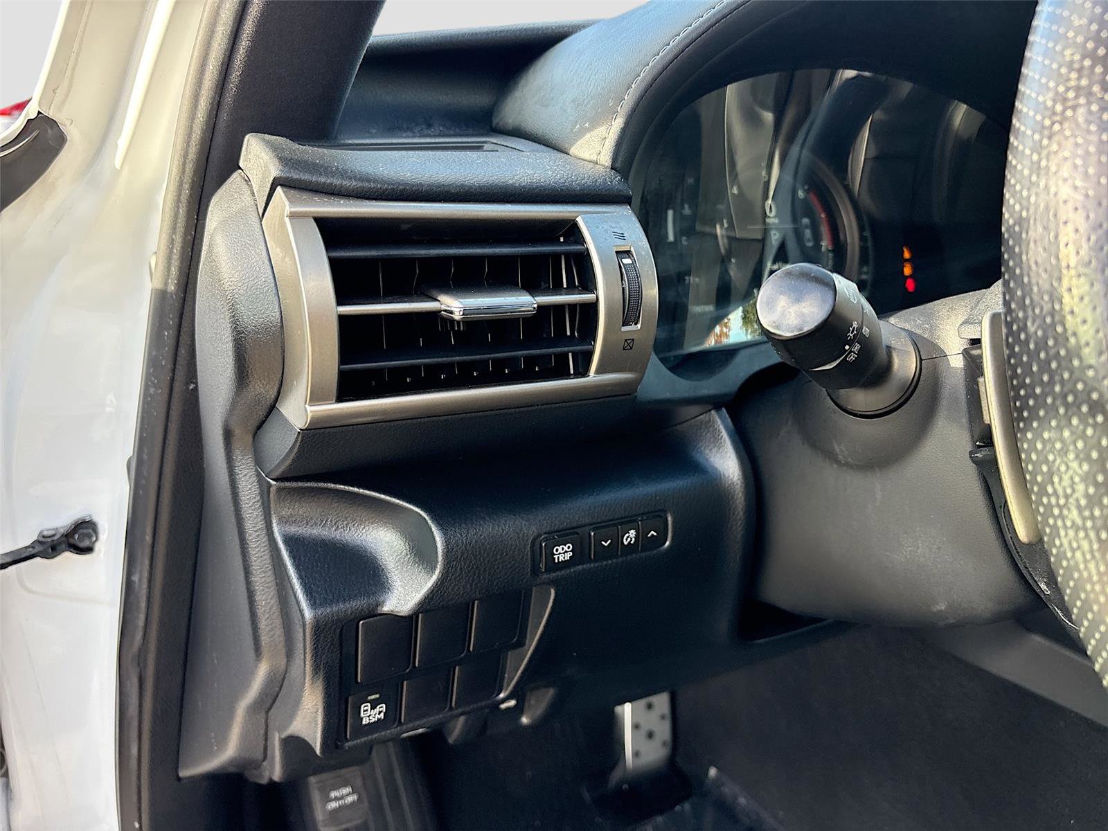 Used 2016 Lexus IS 200t w/ F Sport Package image 11