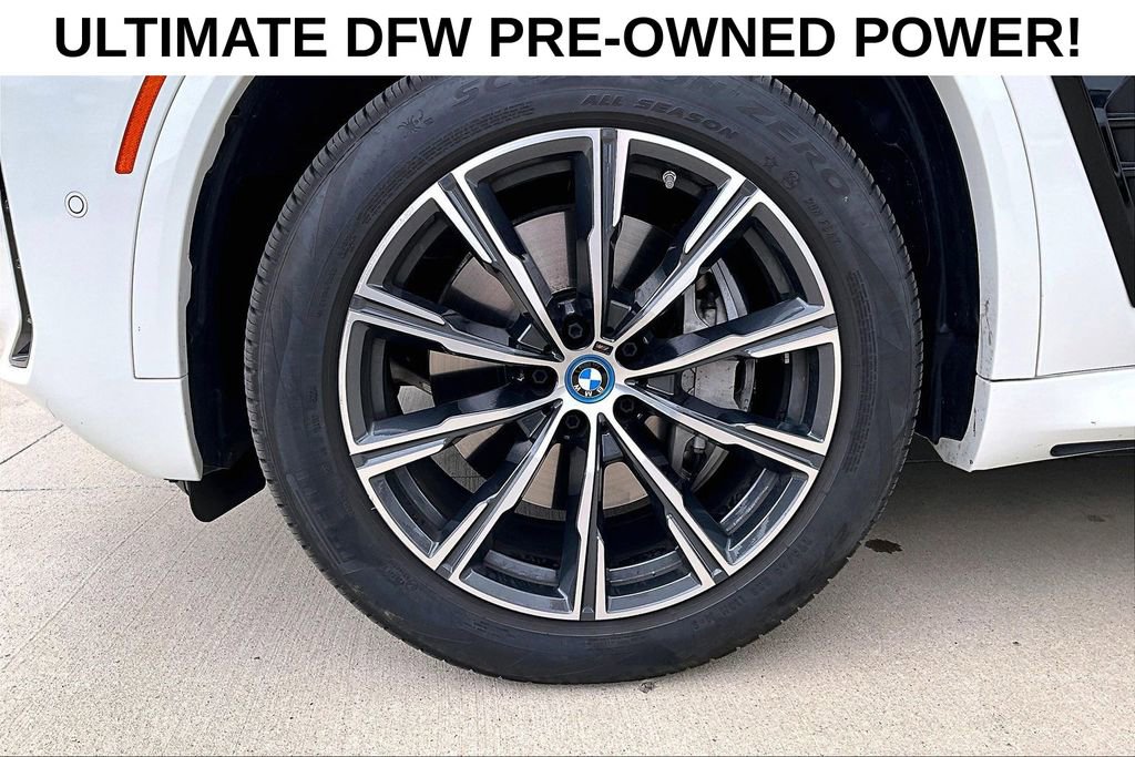 Used 2025 BMW X5 xDrive50e w/ M Sport Package AWD/4WD image 11