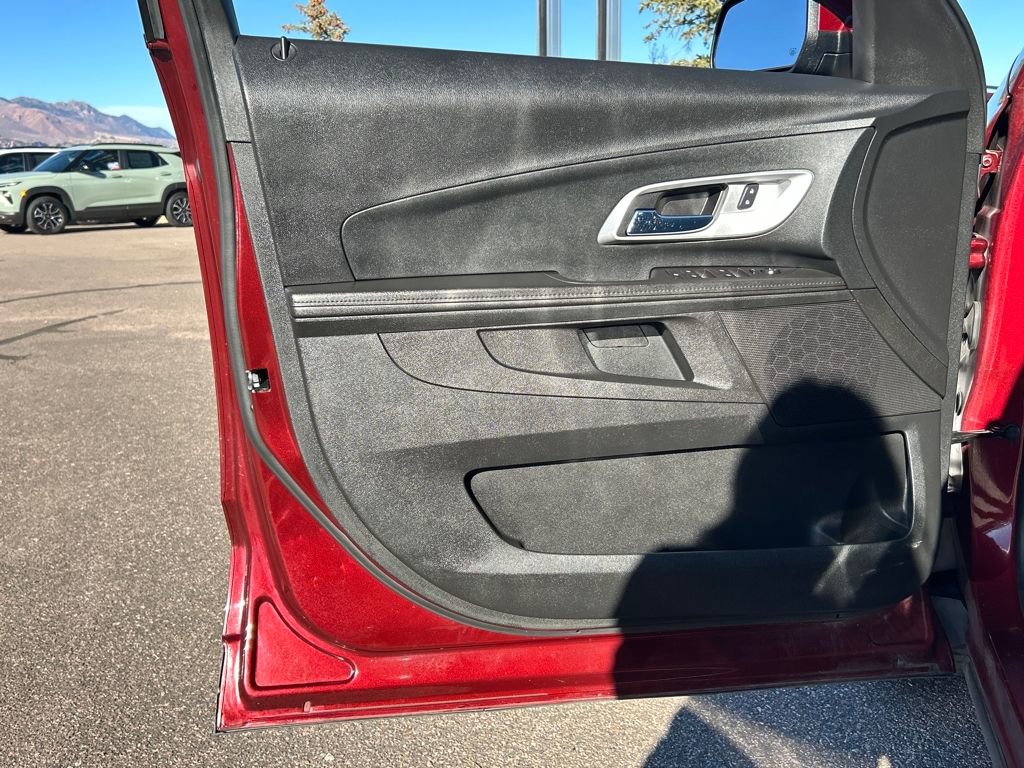 Used 2017 Chevrolet Equinox LT w/ Convenience Package image 20