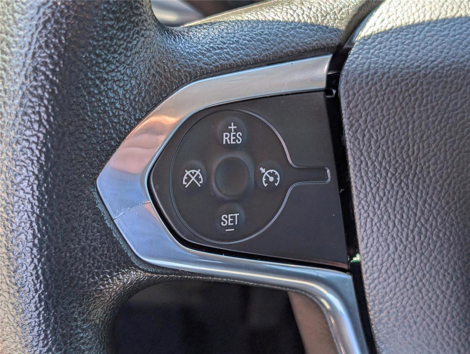 Used 2018 Chevrolet Traverse LS FWD image 22