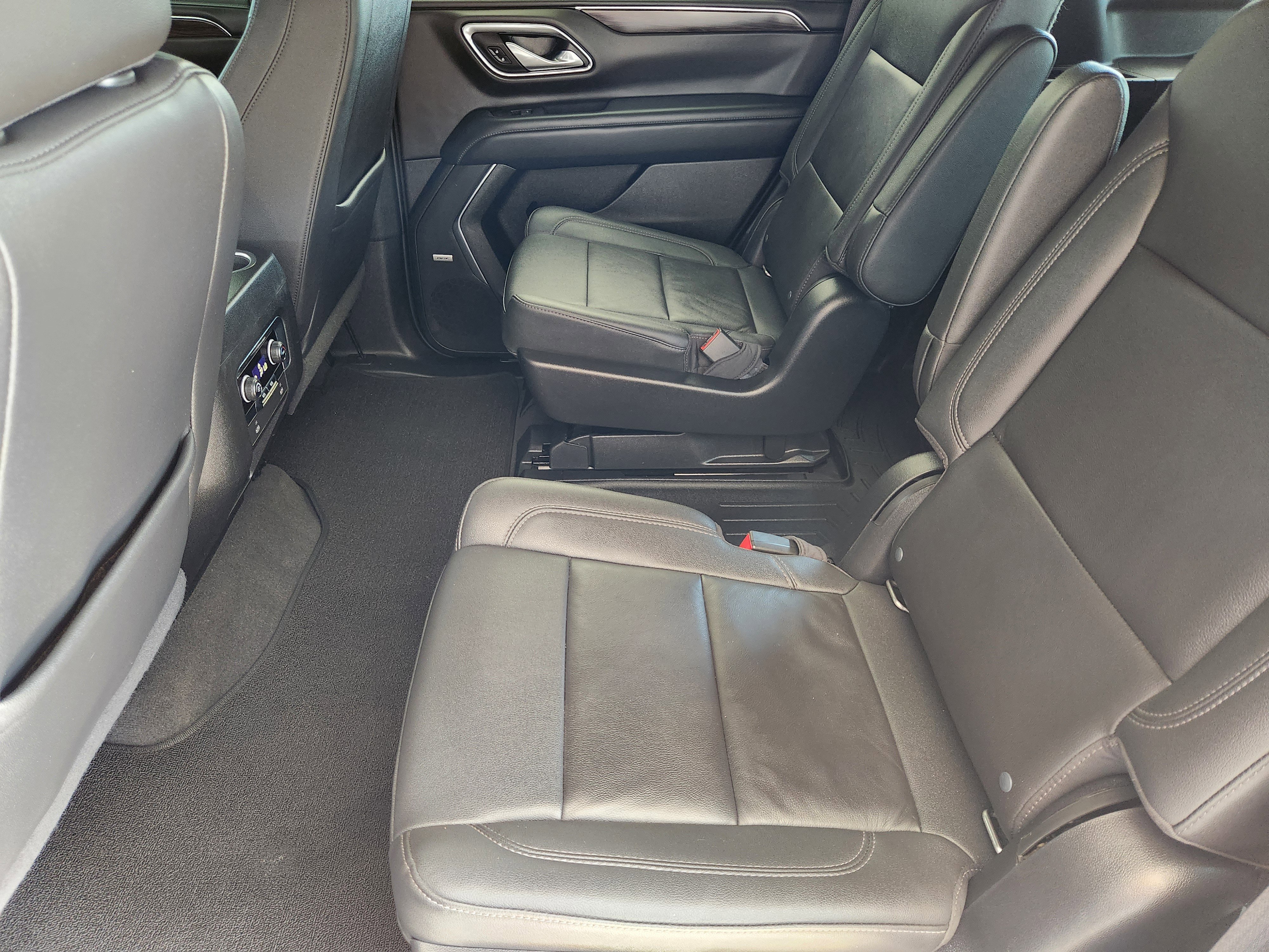 Used 2022 Chevrolet Tahoe Z71 AWD/4WD image 31
