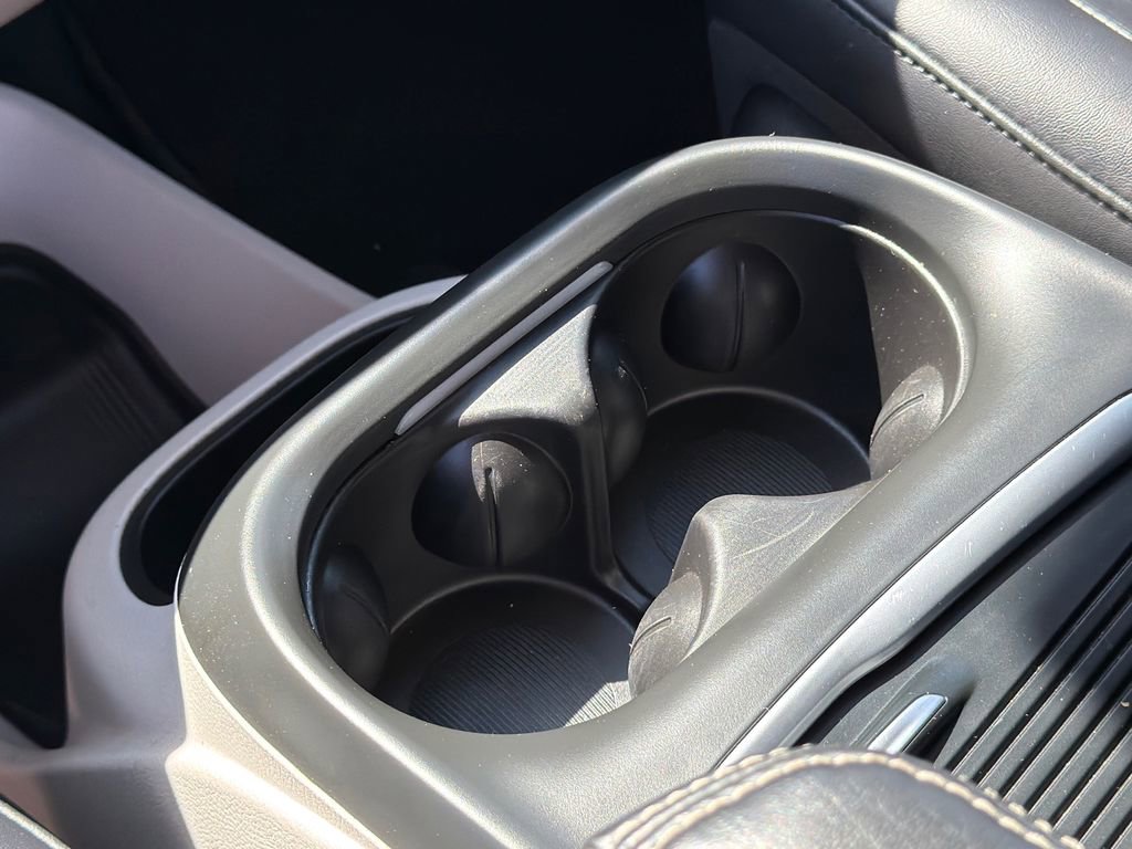 Used 2024 Chrysler Pacifica Touring-L image 33