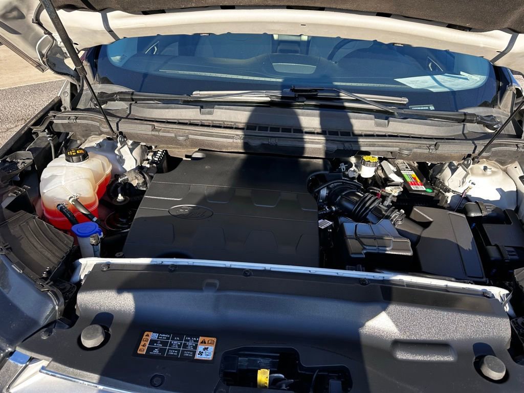 Used 2018 Ford Edge Titanium w/ Technology Package image 43