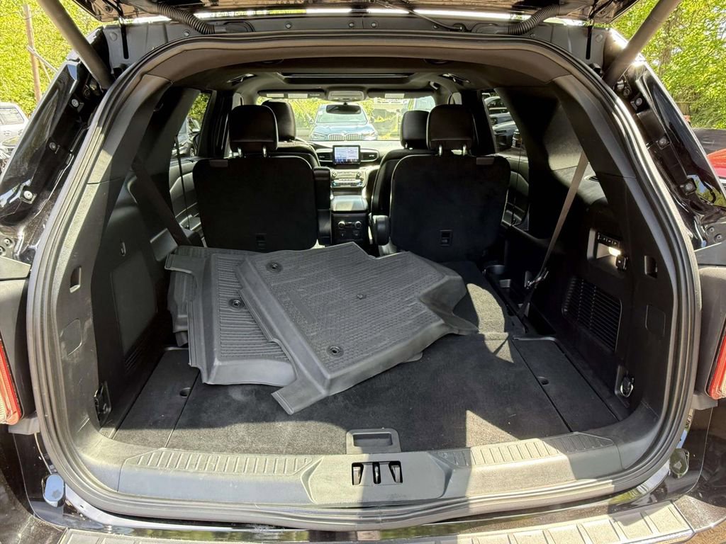 Used 2020 Ford Explorer Limited AWD/4WD image 10