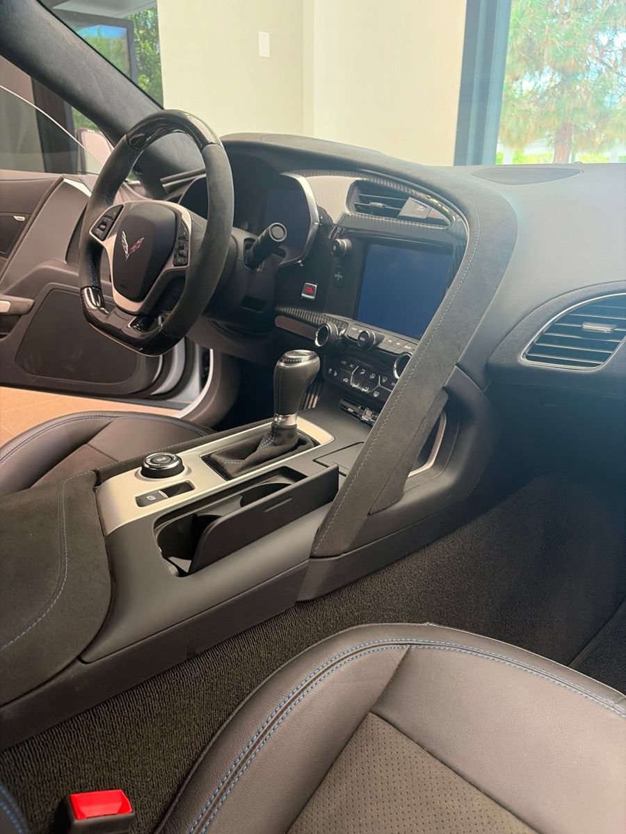 Used 2018 Chevrolet Corvette Grand Sport w/ Carbon 65 Edition RWD image 4
