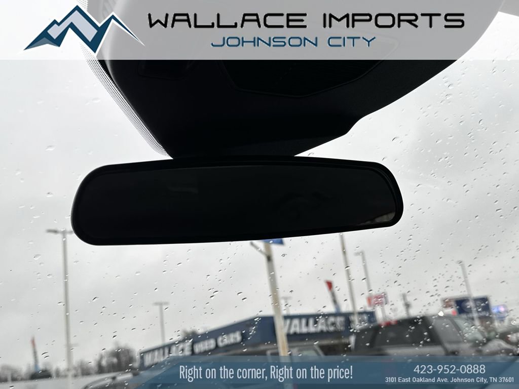 Used 2022 Ford Escape SEL w/ Technology Package image 16