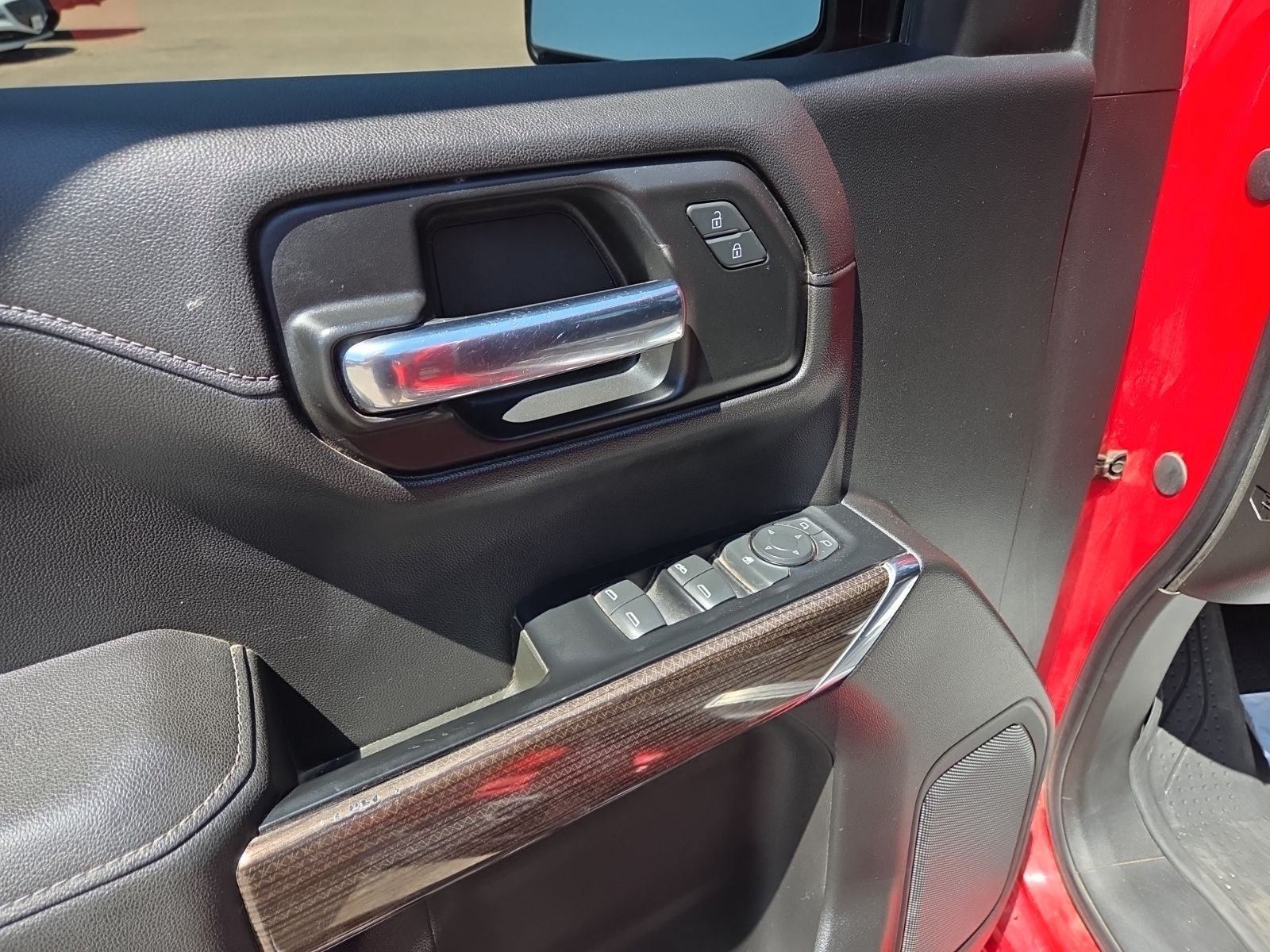 Used 2019 Chevrolet Silverado 1500 LT Trail Boss AWD/4WD image 18