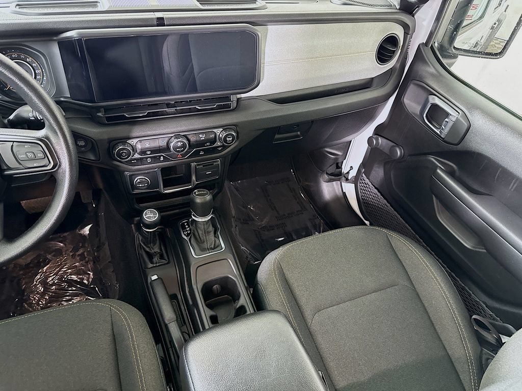 Used 2024 Jeep Gladiator Sport AWD/4WD image 24