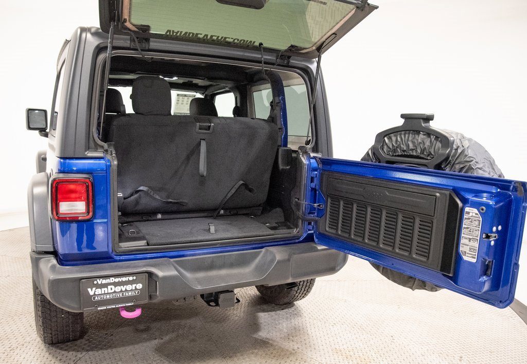 Used 2020 Jeep Wrangler Sport image 14