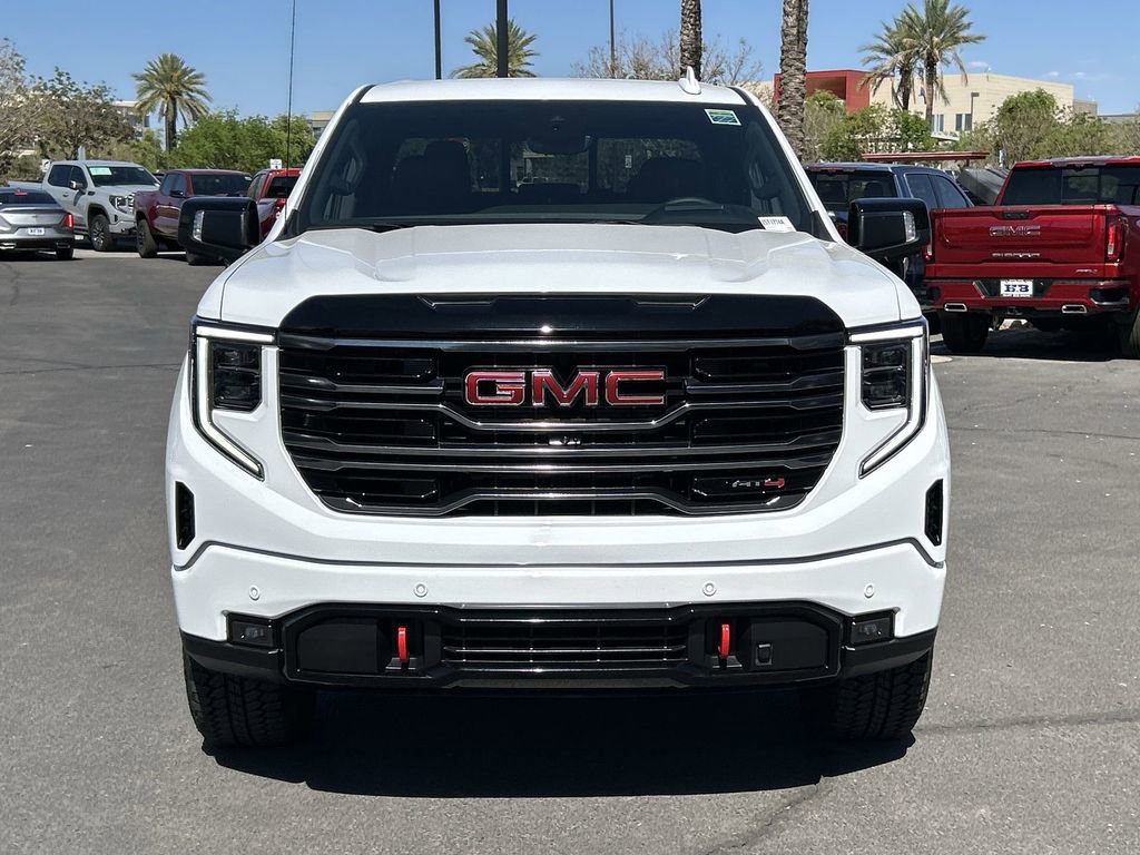 Used 2025 GMC Sierra 1500 AT4 w/ Technology Package AWD/4WD image 3