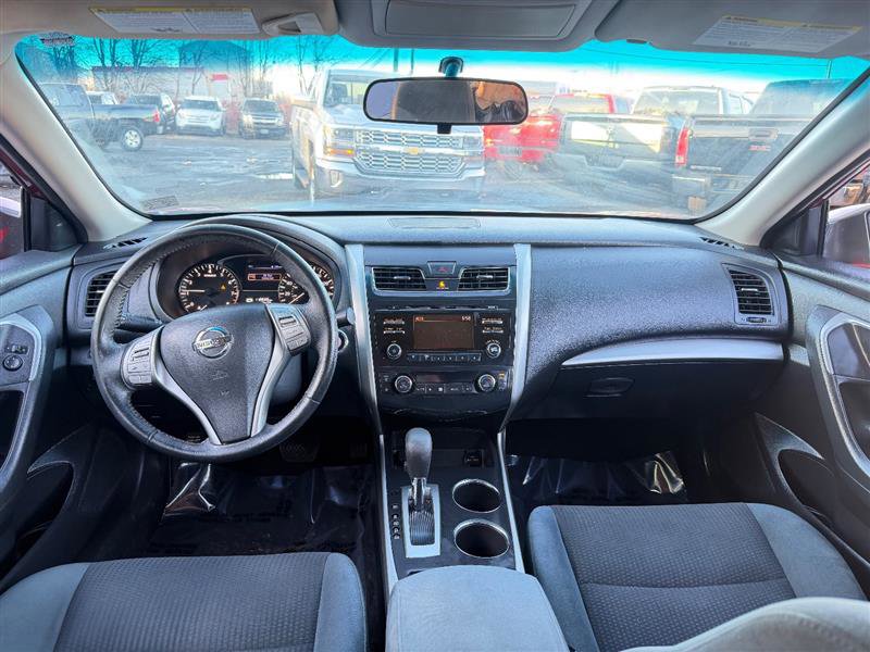Used 2015 Nissan Altima 2.5 SV FWD image 21