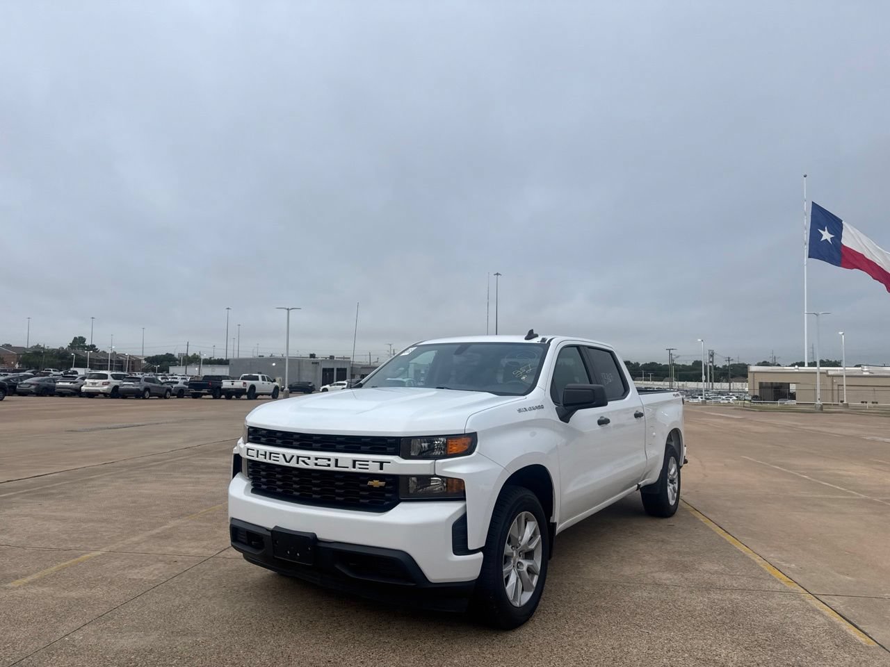 Used 2022 Chevrolet Silverado 1500 Custom AWD/4WD image 7