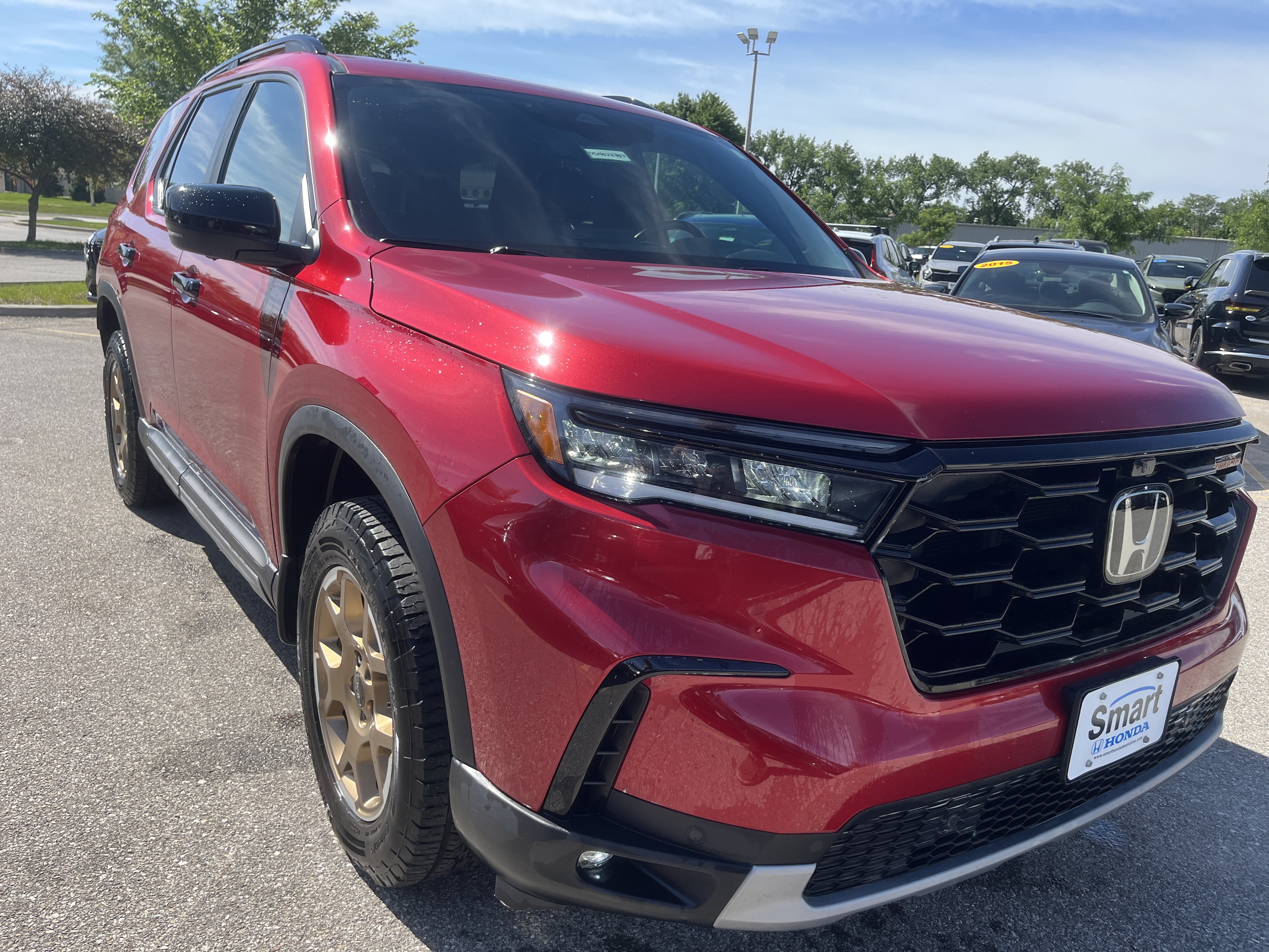 Certified 2024 Honda Pilot TrailSport image 3
