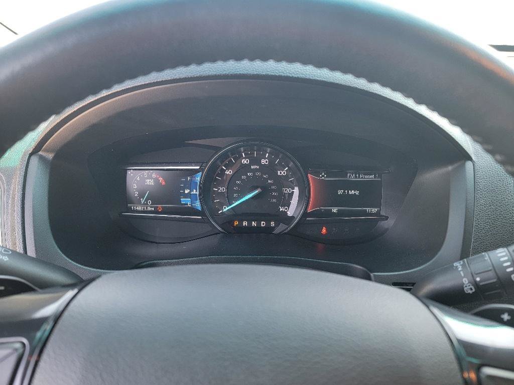Used 2017 Ford Explorer XLT w/ Equipment Group 202A FWD image 13