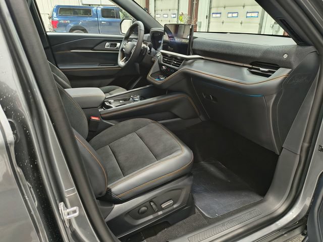 New 2026 Ford Explorer Tremor w/ Tremor Convenience Package AWD/4WD image 34