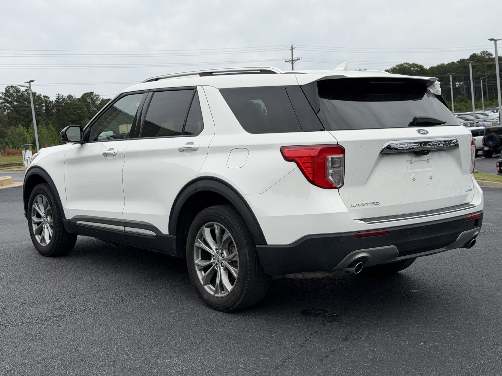 Certified 2022 Ford Explorer Limited AWD/4WD image 15